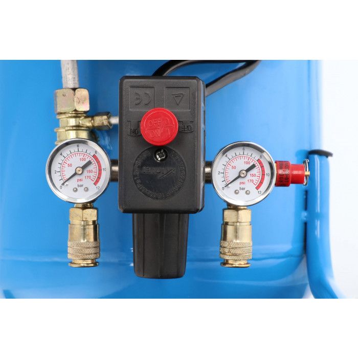Compressor HL 425-50 8 bar 3 hp 260 l/min 50 l